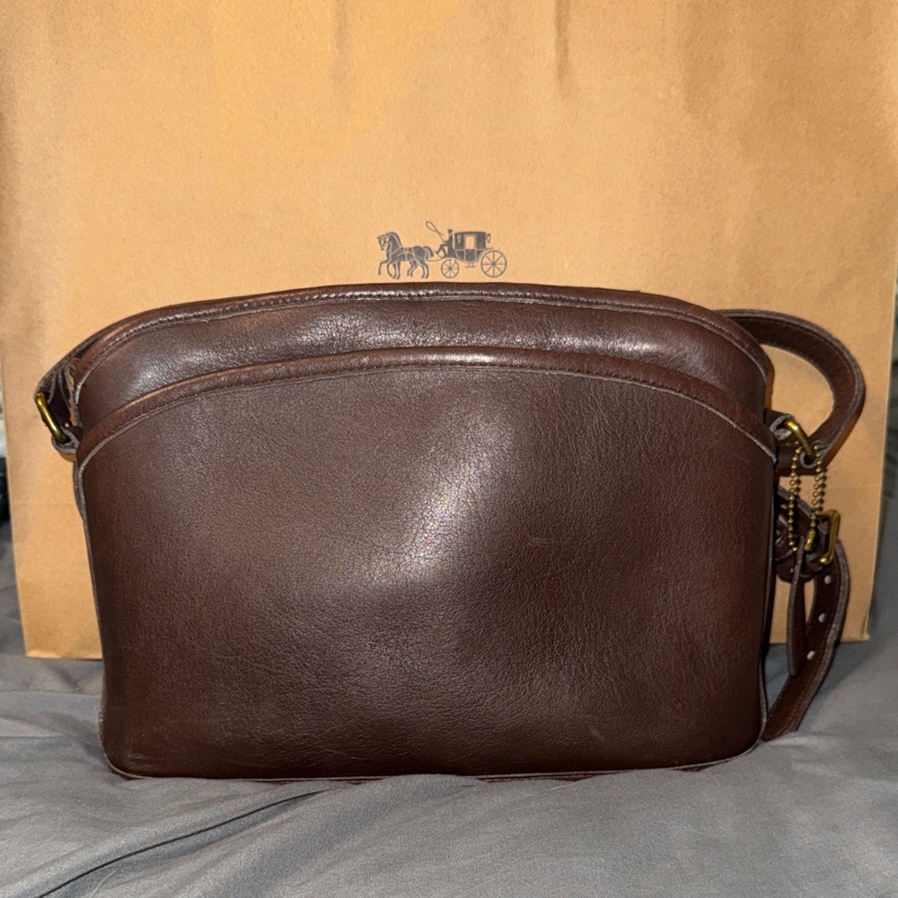 Vintage Coach Anderson zip-mahogany(like new)